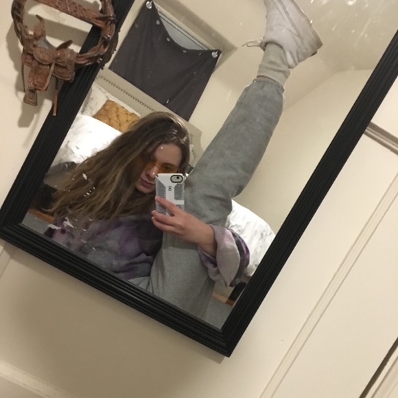 Meet your Posher, McKayla - Picture 1 of 1